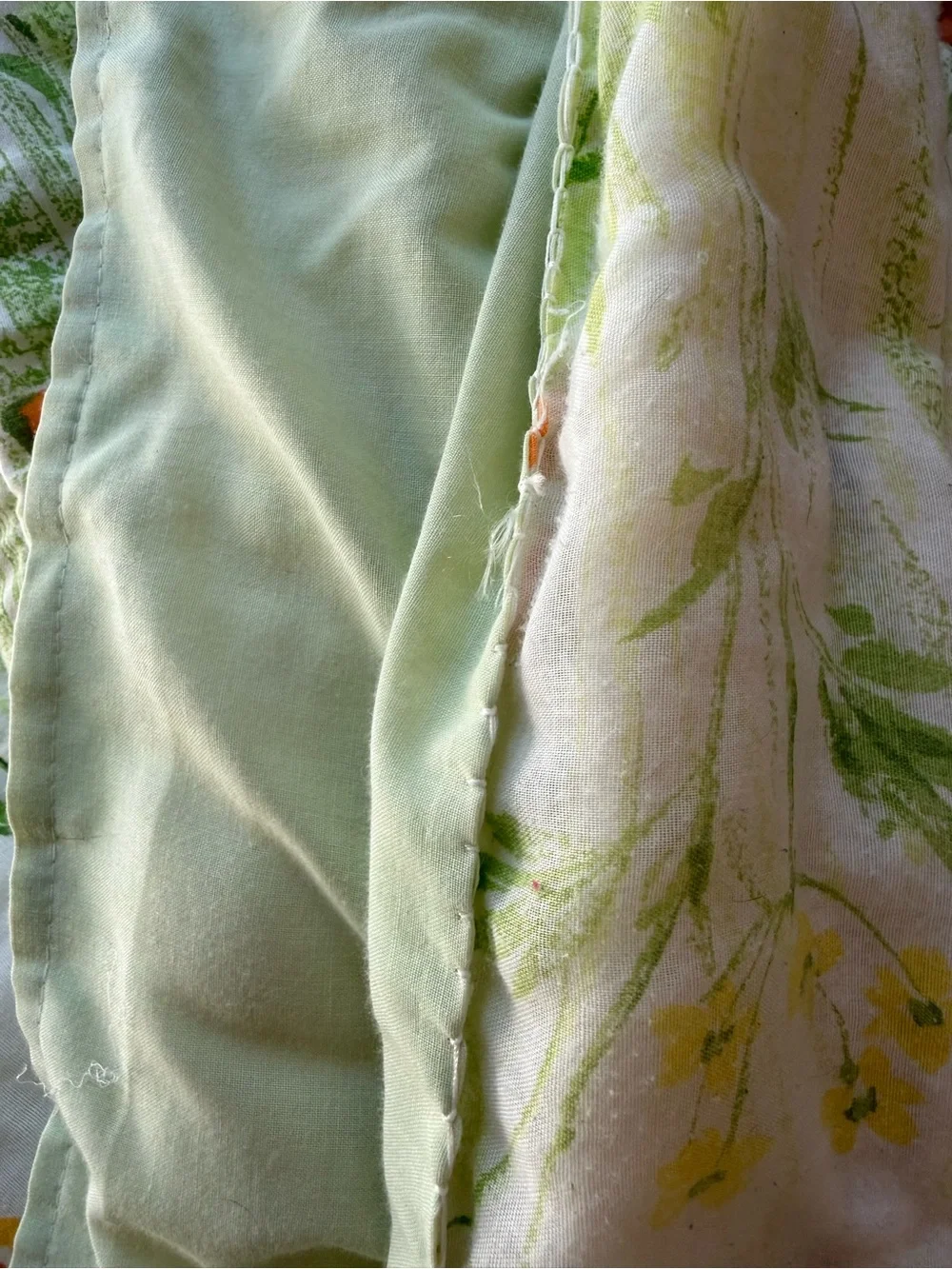 Vintage Bibb Spring Meadow Comforter